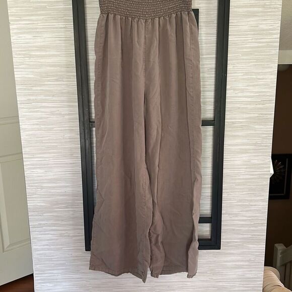 Thread & Supply taupe tan lyocell flowy L - Picture 1 of 4